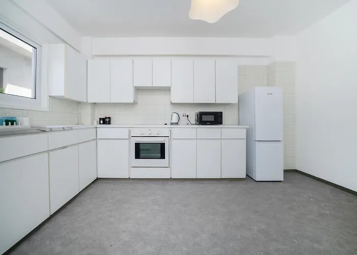 2 Bedroom Flat In Centre Apartmán *