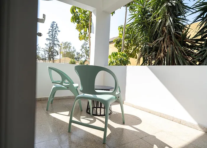 2 Bedroom Flat In Centre Apartmán