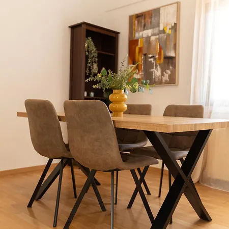 2 Bedroom Flat In Centre Apartamento Nicosia