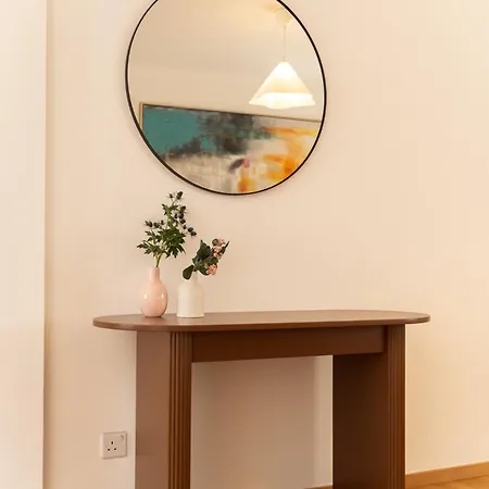 2 Bedroom Flat In Centre Apartamento Nicosia
