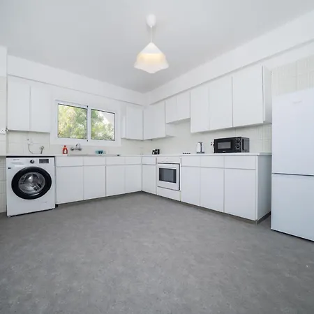 2 Bedroom Flat In Centre アパート