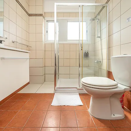2 Bedroom Flat In Centre Apartamento Nicosia
