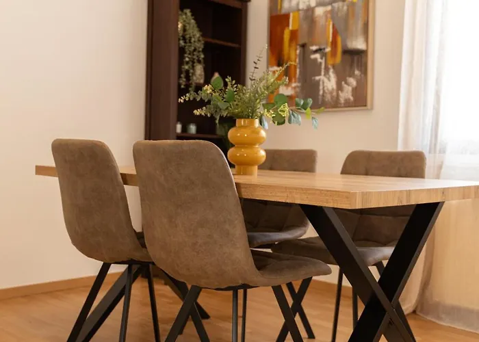 2 Bedroom Flat In Centre Lägenhet Nicosia