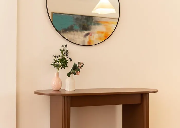 2 Bedroom Flat In Centre アパート ニコシア