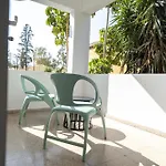 2 Bedroom Flat In Centre Appartamento